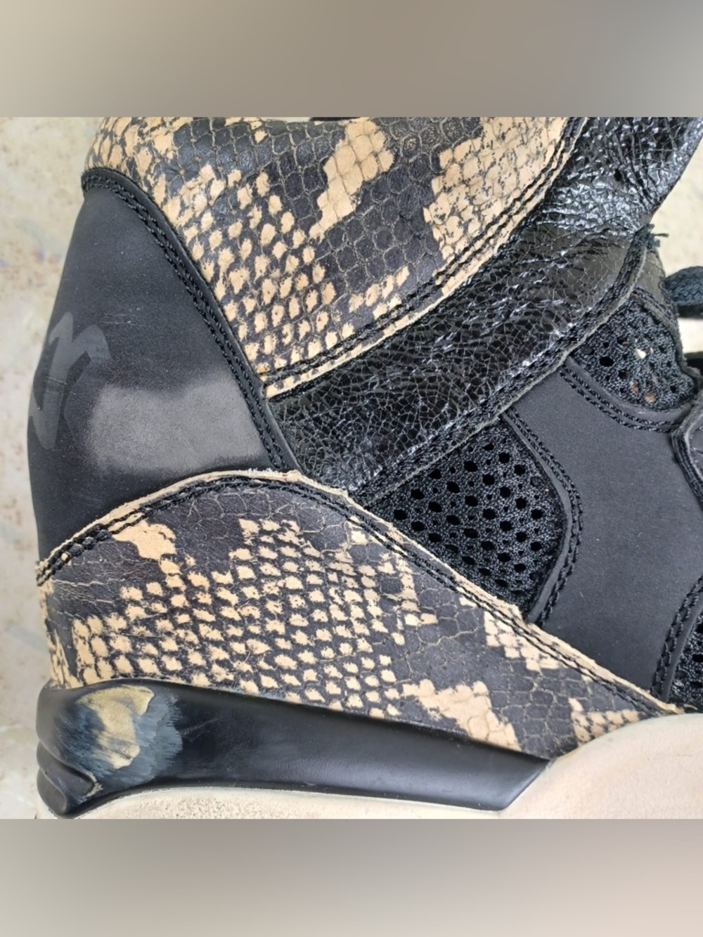 Limited by ASN Women's High-Top Snake-Print & Black Fashion Sneakers - Picture 15 of 15